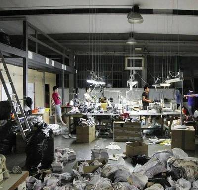 90后記憶中的“神奇”鞋帽 智商稅再現(xiàn)，還是童年濾鏡？